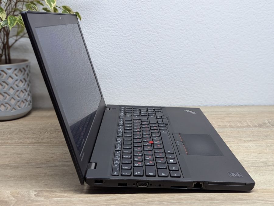 Уцінка! Ноутбук Б/В Lenovo T550, Intel Core i5-5300U, DDR3 8 GB, SSD 128GB, 15.6" Full HD