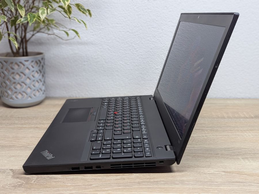 Уцінка! Ноутбук Б/В Lenovo T550, Intel Core i5-5300U, DDR3 8 GB, SSD 128GB, 15.6" Full HD