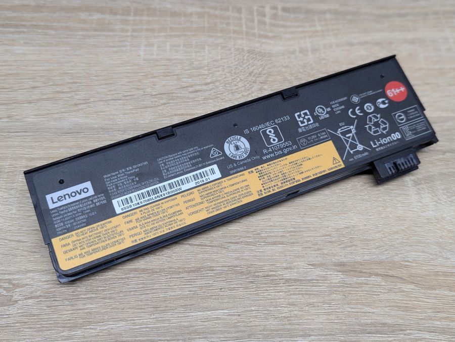 Б/В Оригінальна акумуляторна батарея Lenovo SB10K97585 (01AV492)