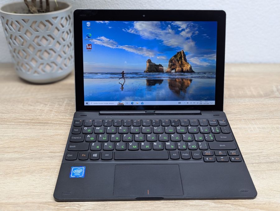 Уцінка!Планшет з клавіатурою Б/В Lenovo Ideapad Miix 300-10IBY:11 сенсорний, Intel Atom Z37735F,2 GB DDR3, SSD 32