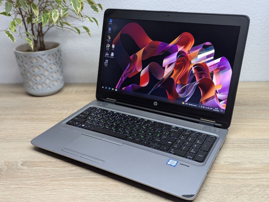 Уцінка! Ноутбук Б/В HP ProBook 650 G2, Intel Core i5-6200U, DDR4 8 GB, SSD 128GB, 15.6" Full HD