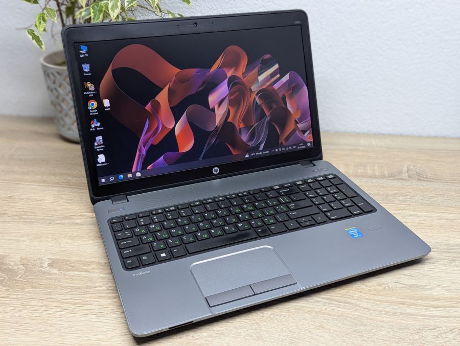 Ноутбук Б/В HP ProBook 450 G1, Intel Core i3-4000M, DDR3 8 GB, SSD 128GB, 15.6" HD