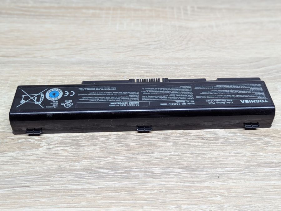 Б/В Акумуляторна батарея Toshiba PA3534U-1BRS