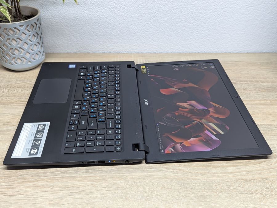Ноутбук Б/В Acer Aspire 3 A315-51, Intel Core i3-7020U, DDR4 4 GB, SSD 128GB, 15.6" Full HD