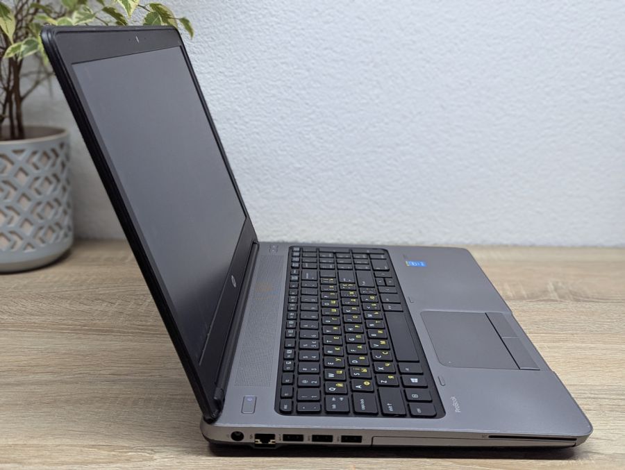 Уцінка! Ноутбук Б/В HP ProBook 650 G1, Intel Core i5-4210M, DDR3 8 GB, SSD 128GB, 15.6" Full HD