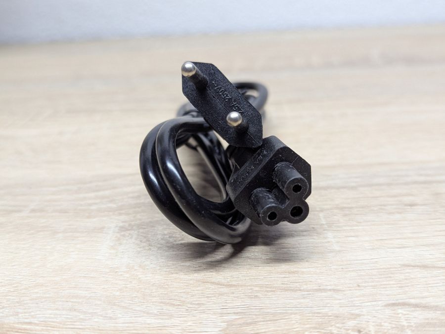 Б/В Кабель живлення Мікі Маус 3x0.75 mm 1.2м 220V