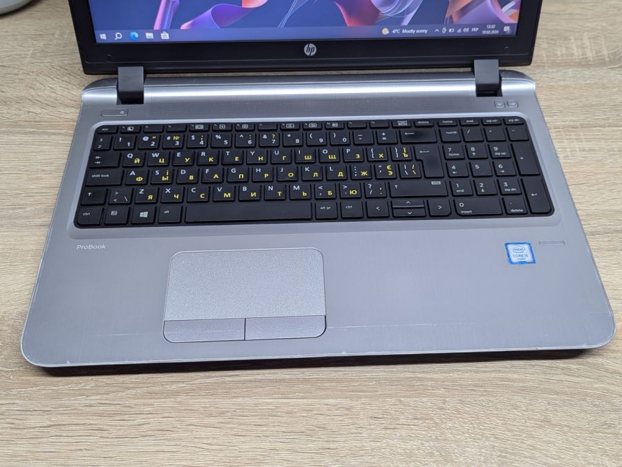 Уцінка! Ноутбук Б/В HP ProBook 450 G3, Intel Core i5-6200U, DDR3 8 GB, SSD 128GB, 15.6" HD