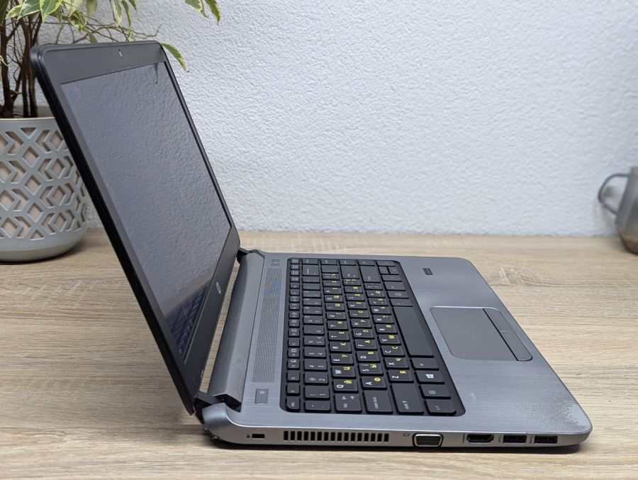 Уцінка! Ноутбук Б/В HP ProBook 430 G2, Intel Core i5-5200U, DDR3 8 GB, SSD 128GB, 12.5" HD