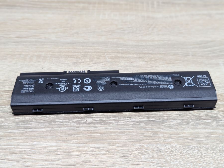 Б/В Оригінальна акумуляторна батарея HP MO06