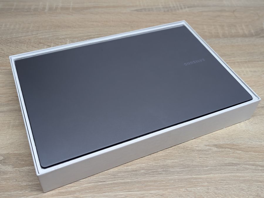 Ноутбук Б/В Samsung Galaxy Book S 767XCM-K01, Intel Core i5, DDR4 8 GB, SSD 512GB, 13.3" Full HD