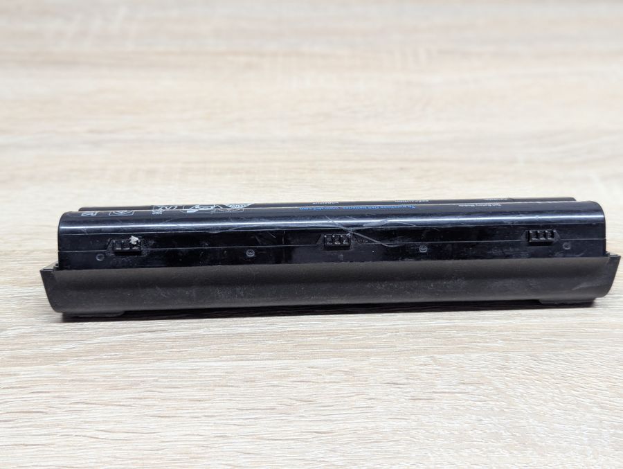 Б/В Оригінальна акумуляторна батарея Dell R795X [ProductHub SKU R795X]