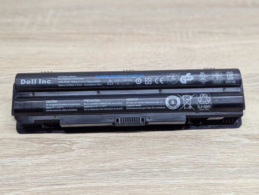 Б/В Оригінальна акумуляторна батарея Dell R795X [ProductHub SKU R795X]