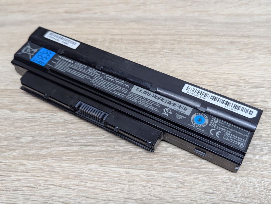 Б/В Акумуляторна батарея Toshiba PA3821U-1BRS [ProductHub SKU 3821U]