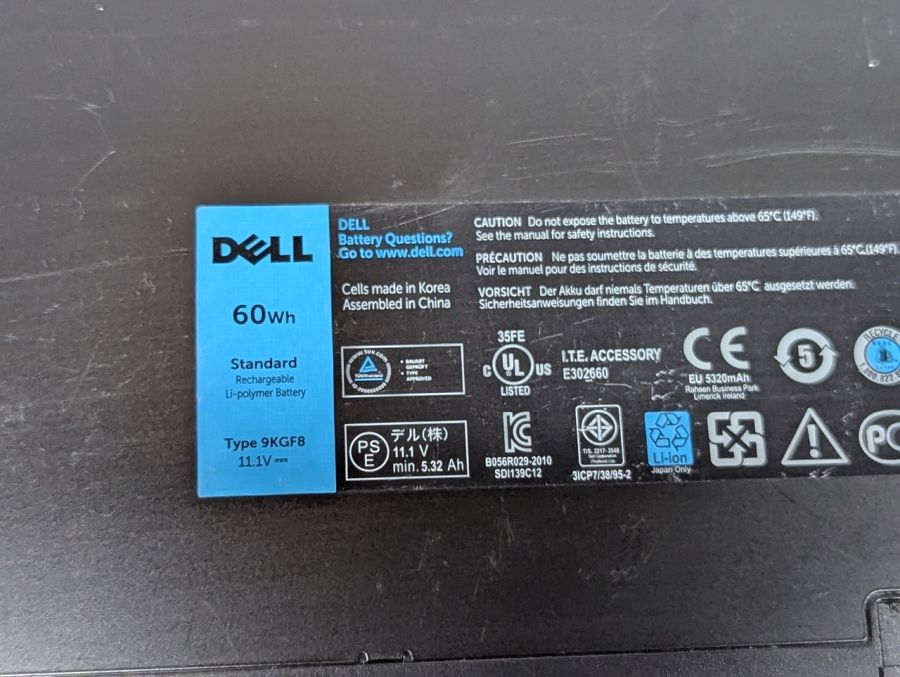 Б/В Оригінальна акумуляторна батарея Dell 9KGF8