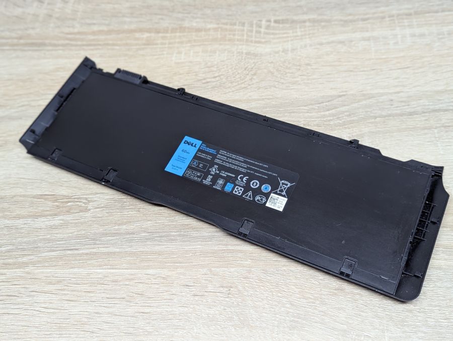 Б/В Оригінальна акумуляторна батарея Dell 9KGF8