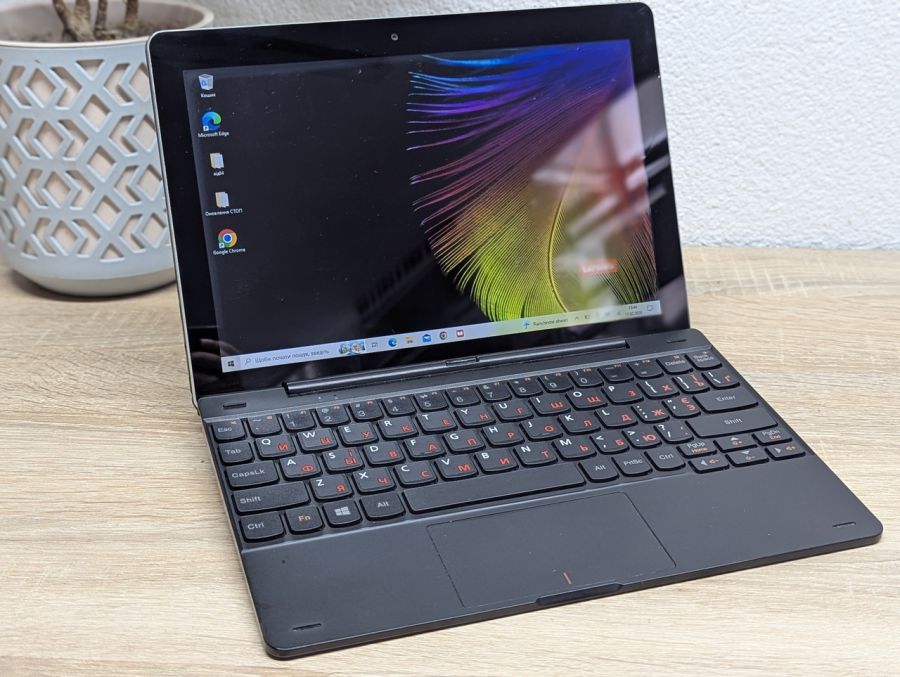 Уцінка!Планшет з клавіатурою Б/В Lenovo Ideapad Miix 300-10IBY:11 сенсорний, Intel Atom Z37735F,2 GB DDR3,, SSD 32