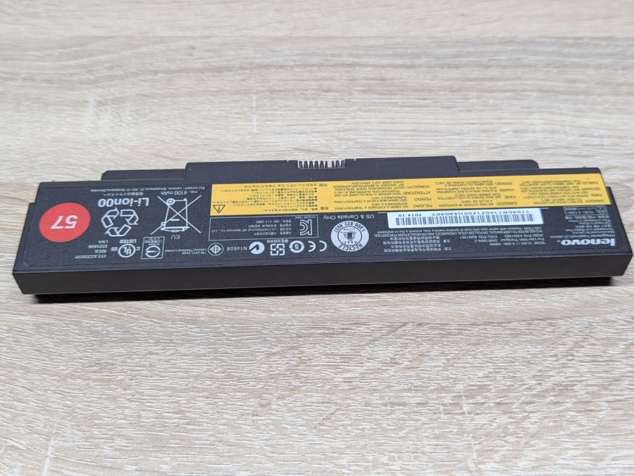 Б/В Оригінальна акумуляторна батарея Lenovo 45N1160,45N1161
