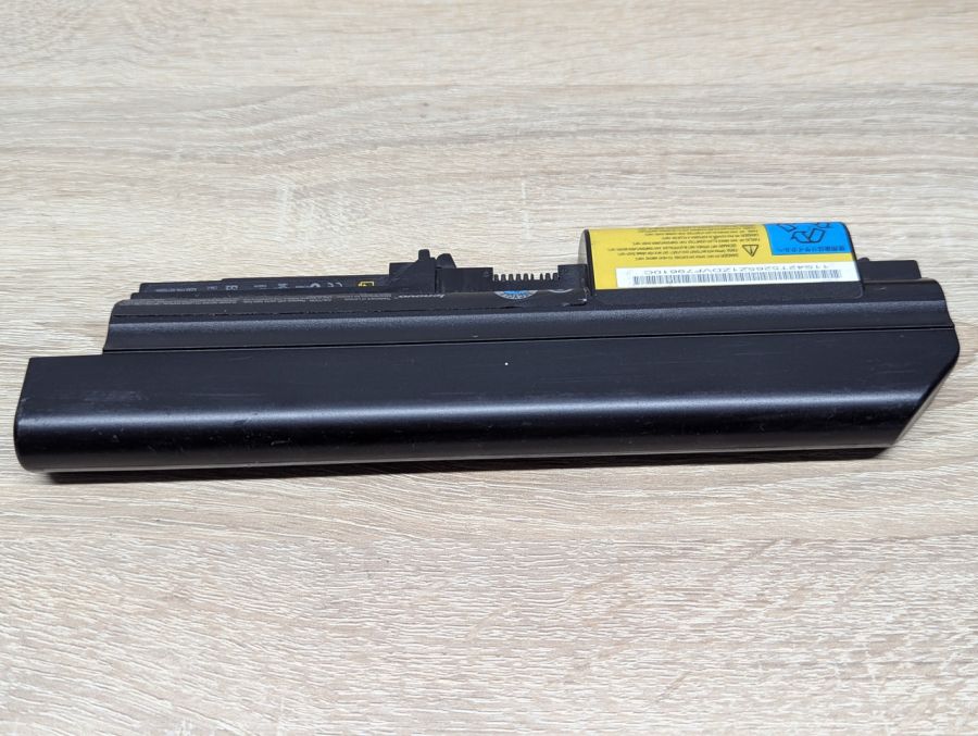 Б/В Оригінальна акумуляторна батарея Lenovo 42T5264,42T5265