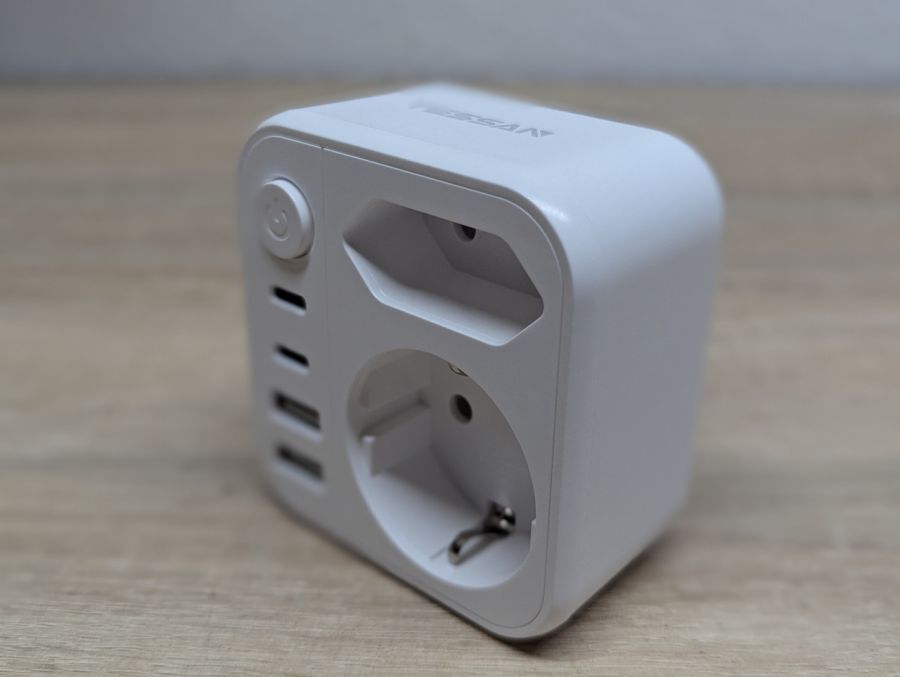 Новий Дорожній адаптер TESSAN 806UK [ProductHub SKU 806UK(2)]
