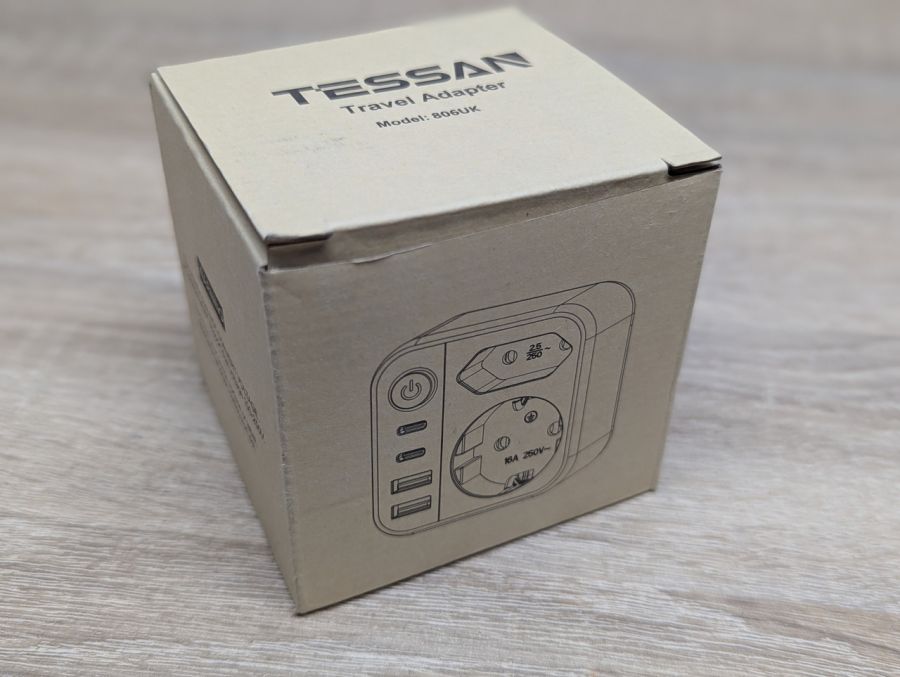 Новий Дорожній адаптер TESSAN 806UK [ProductHub SKU 806UK(2)]