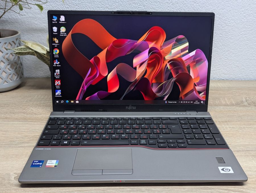 Уцінка! Ноутбук Б/В Fujitsu LifeBook U7511, Intel Core i7-1165G7, DDR4 16 GB, SSD 256GB, 15" Full HD