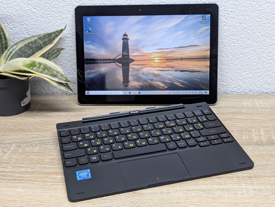 Уцінка!Планшет з клавіатурою Б/В Lenovo Ideapad Miix 300-10IBY:11 сенсорний, Intel Atom Z37735F,2 GB DDR3,, SSD 32