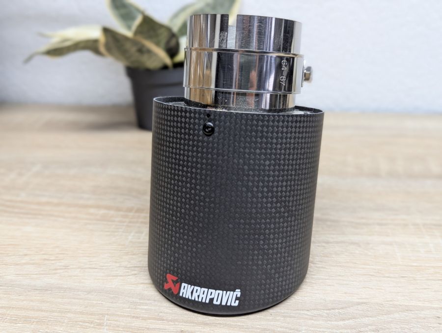 Новий Насадка на глушник Akrapovic