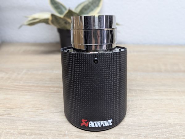 Новий Насадка на глушник Akrapovic