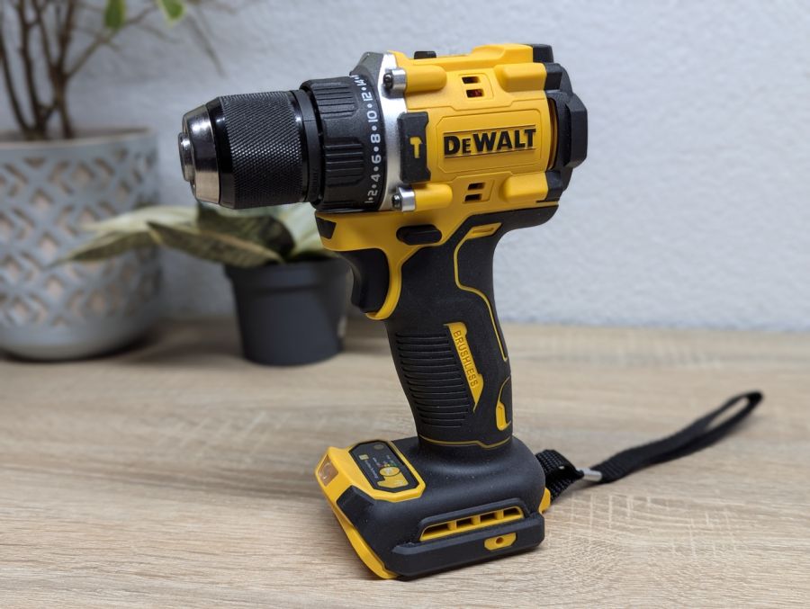 Новий Шуруповерт безщітковий ударний DeWALT DCD805