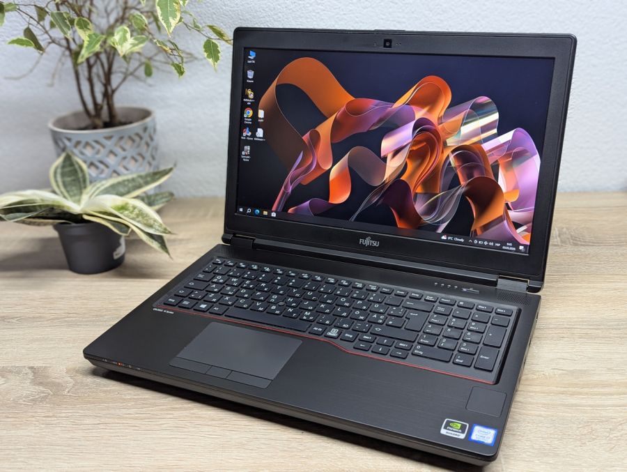 Ноутбук Б/В Fujitsu Celsius H780, Intel Core i7-8750H, DDR4 16 GB, SSD 512GB, NVIDIA Quadro P600 4Gb, 15.6" Full HD