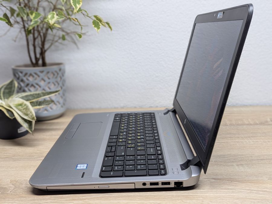 Уцінка! Ноутбук Б/В HP ProBook 450 G3, Intel Core i7-6500U, DDR3 8 GB, SSD 128GB, 15.6" Full HD
