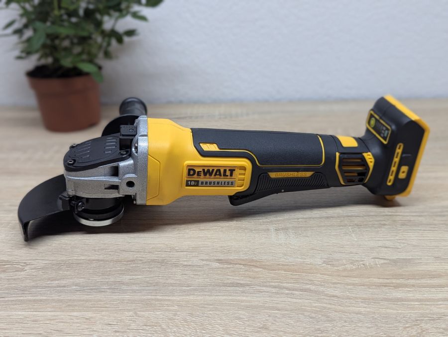 Новий Кутова шліфмашина (болгарка) DeWALT DCG406 [ProductHub SKU DCG406(3)]