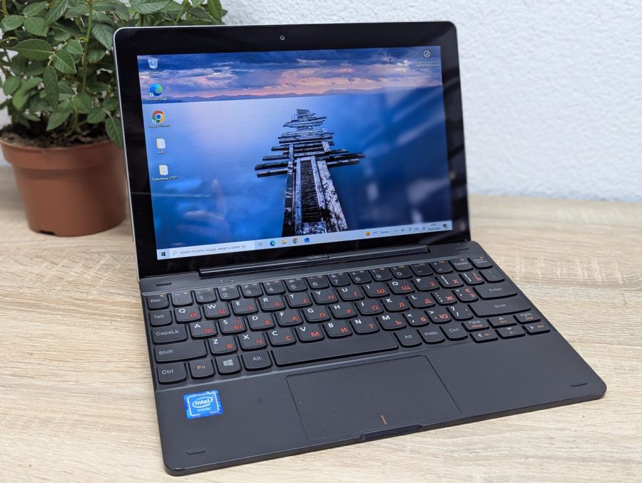 Уцінка!Планшет з клавіатурою Б/В Lenovo Ideapad Miix 300-10IBY:11 сенсорний, Intel Atom Z37735F,2 GB DDR3,SSD 32