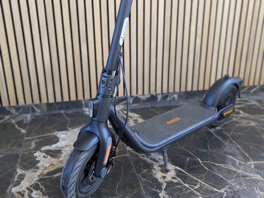 Б/В Електросамокат Segway Ninebot KickScooter F2