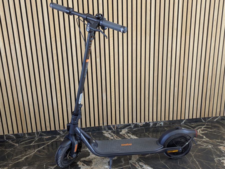 Б/В Електросамокат Segway Ninebot KickScooter F2