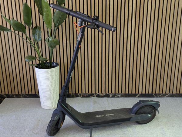 Б/В Електросамокат Segway Ninebot eKickScooter E2 Pro