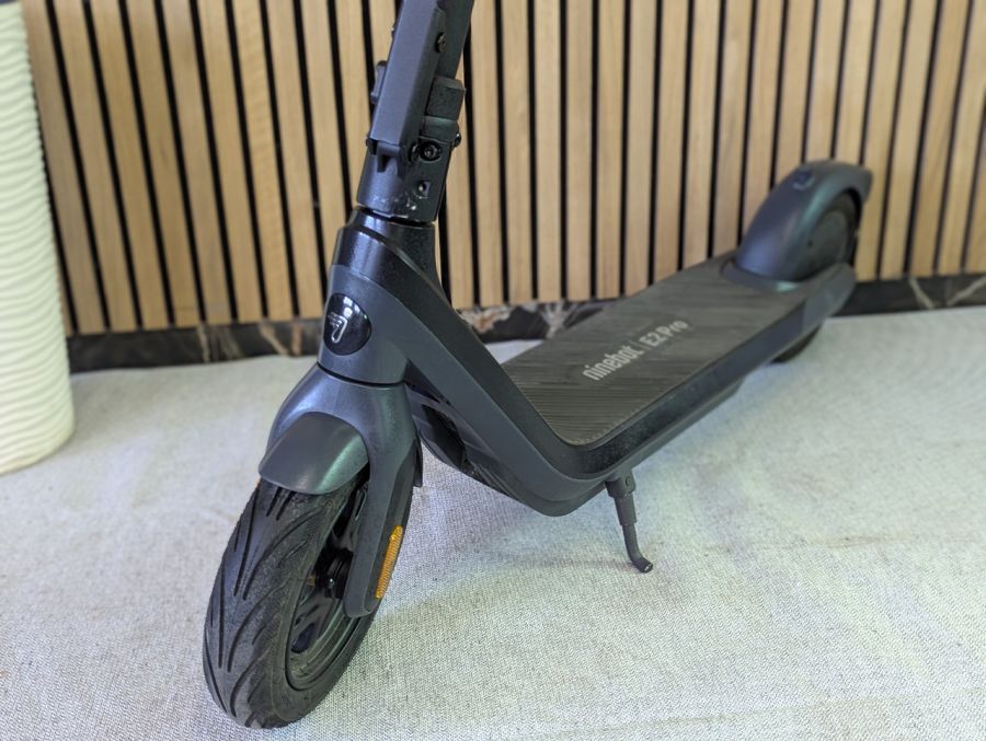 Б/В Електросамокат Segway Ninebot eKickScooter E2 Pro