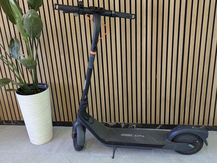 Б/В Електросамокат Segway Ninebot eKickScooter E2 Pro