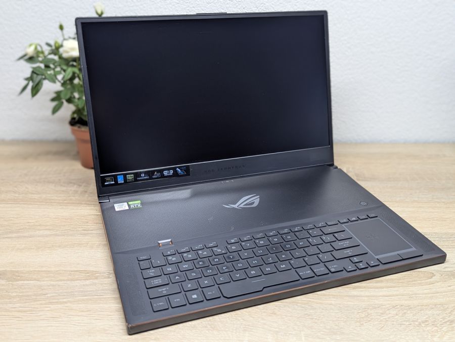 Б/В Ноутбук ASUS ROG Zephyrus S17 модель GX701LXS-HG032T НА РОЗБІР