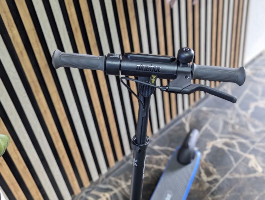 Б/В Електросамокат Ninebot eKickScooter C2 Pro модель 051404E (Дитячий)