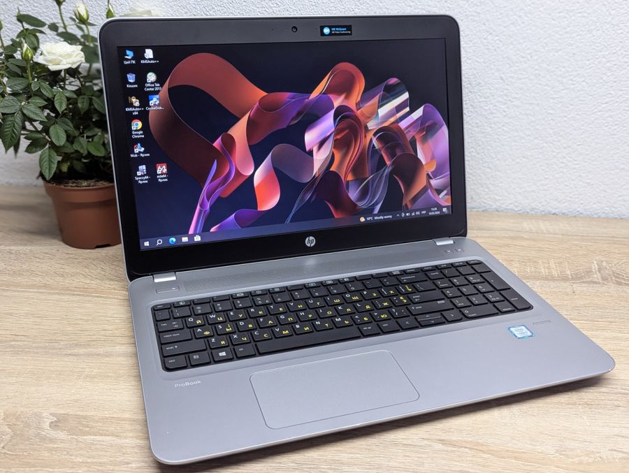 Уцінка! Ноутбук Б/В HP ProBook 450 G4, Intel Core i5-7200U, DDR4 8 GB, SSD 128GB, 15.6" HD