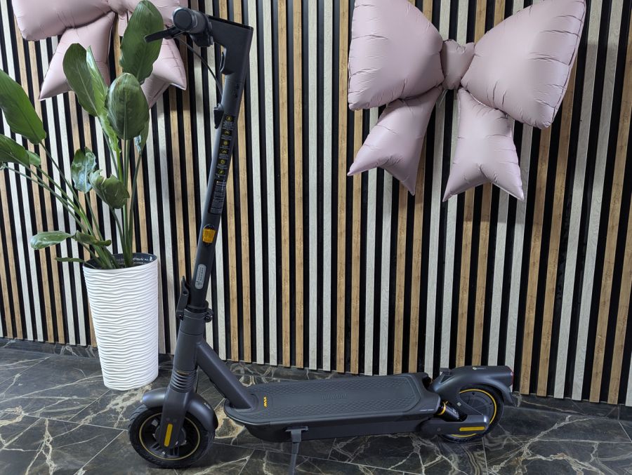 Б/В Електросамокат Ninebot KickScooter MAX G2 модель 051501E