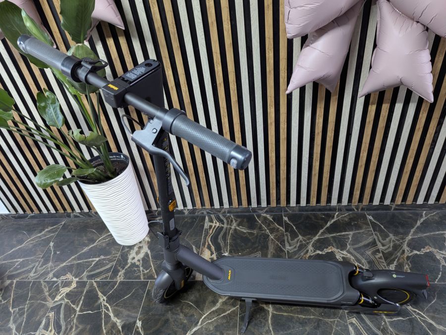 Б/В Електросамокат Ninebot KickScooter MAX G2 модель 051501E