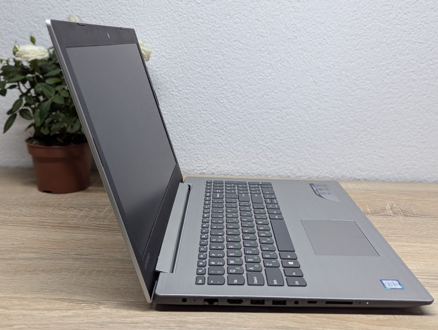 Уцінка! Ноутбук Б/В Lenovo IdeaPad 320-15ISK, Intel Core i3-6006U, DDR4 8 GB, SSD 128GB, 15.6" Full HD