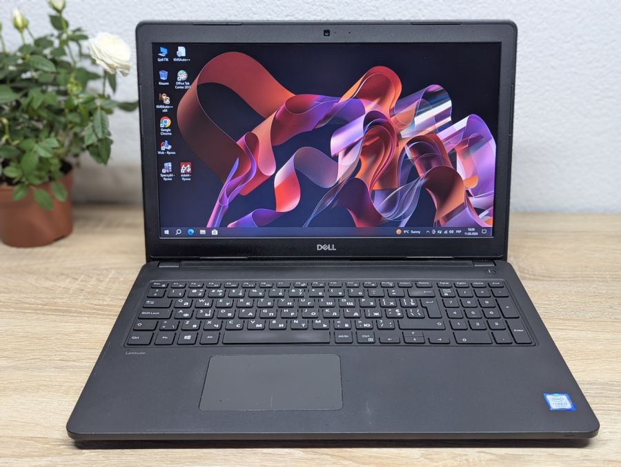 Уцінка! Ноутбук Б/В Dell Latitude 3580, Intel Core i3-7100U, DDR4 8 GB, SSD 128GB, 15.6" HD