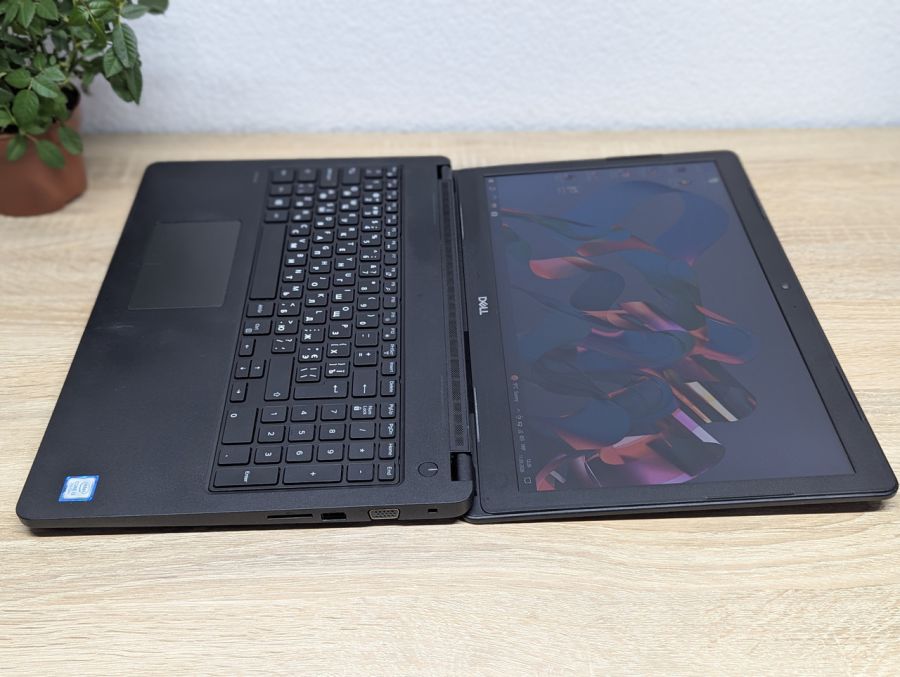 Уцінка! Ноутбук Б/В Dell Latitude 3580, Intel Core i3-7100U, DDR4 8 GB, SSD 128GB, 15.6" HD