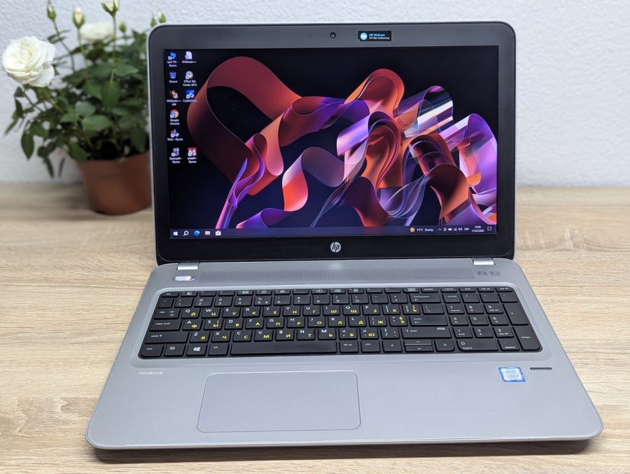 Уцінка! Ноутбук Б/В HP ProBook 450 G4, Intel Core i3-7100U, DDR4 8 GB, SSD 128GB, 15.6" HD