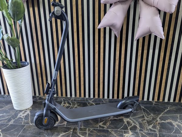 Б/В Електросамокат Segway Ninebot KickScooter E2 (051401E)