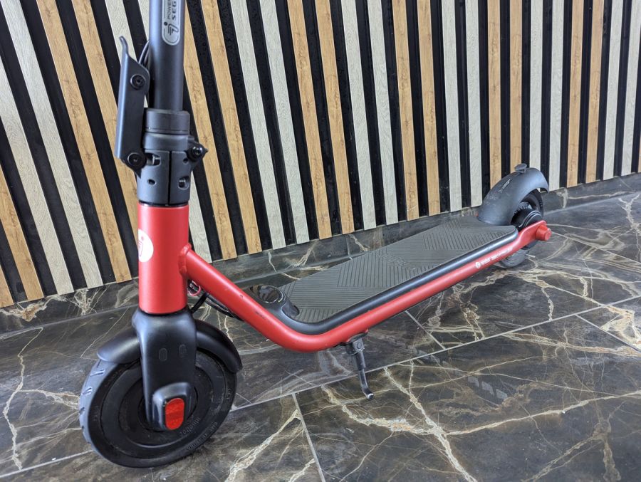 Б/В Електросамокат Ninebot eKickScooter ZING C15E