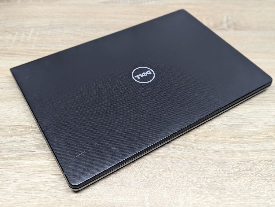 Ноутбук Б/В Dell Vostro 15-3568, Intel Core i3-6100U, DDR4 8 GB, SSD 128GB, 15.6" HD